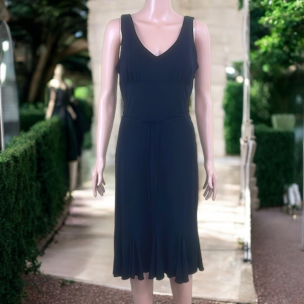 Studio Y Black Jersey V-Neck Front & Back Ruffled Hem Dress - Picture 4 of 16